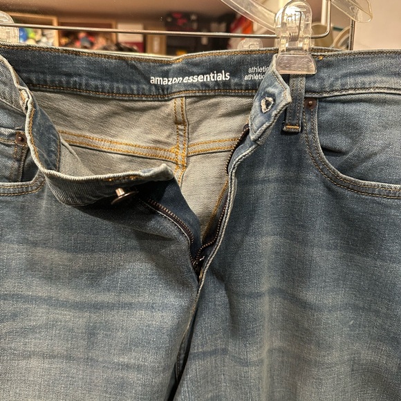 Amazon Essentials denim jeans - Picture 3 of 5